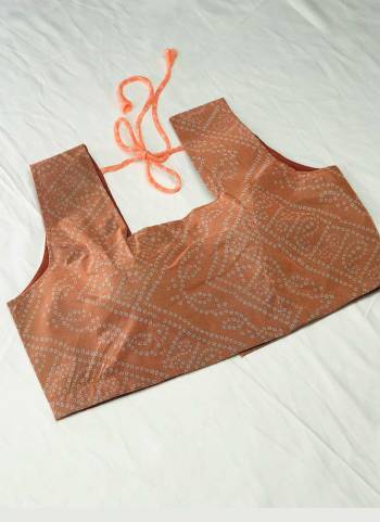 Grab These Readymade Blouse in Fine Colored.Its Fabricated On Chiffon Come With Bandhani Printed Work.