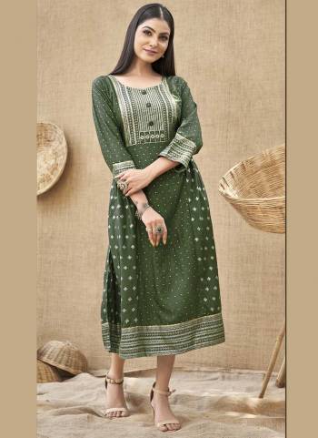 Grab These Beautiful Colored Kurti.Its Fabricated On Rayon Come With Designer Foil Printed Work.