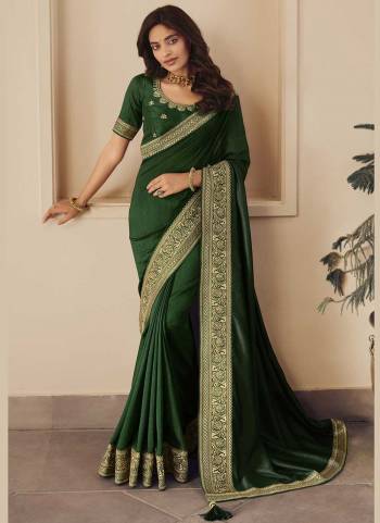 Grab These Beautiful Colored Saree Pair With Blouse.These Saree Is Fabricated On Vichitra Silk Pair With Phantom Silk Blouse.Its Beautified With Jari Embroidery Work.