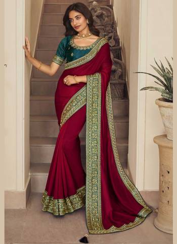 Grab These Beautiful Colored Saree Pair With Blouse.These Saree Is Fabricated On Vichitra Silk Pair With Phantom Silk Blouse.Its Beautified With Jari Embroidery Work.