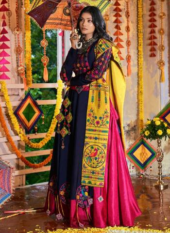 Grab These Lehenga Choli in fine Colored.These lehenga And Blouse Are Fabricated On Silk Pair With Silk Dupatta.Its Beautified With Heavy Designer Work.