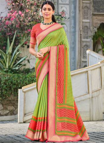 Grab These Beautiful Colored Saree Pair With Blouse.These Saree And Blouse Are Fabricated On Brosso Patola.Its Beautified With Wevon Border,Patola Printed Work.