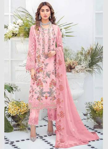 Looking Different,Grab These Fine Colored Suit Pair With Bottom And Dupatta.These Top is Fabricated On Faux Georgette Pair With Santoon Bottom And Net Dupatta.Its Beautified With Heavy Sequance Embroidery,Stone Work.