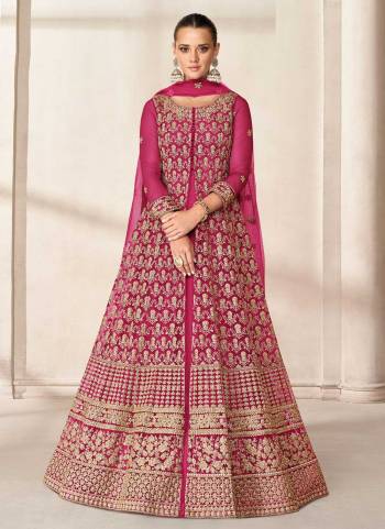 For A Beautiful Look,Grab These Anarkali Suit in All Over Fine Colored Pair With Bottom And Dupatta.These Top And Dupatta Are Fabricated On Butterfly Net Pair With Santoon Bottom.Its Beautified With Heavy Coading,Sequance Embroidery,Hand Work.