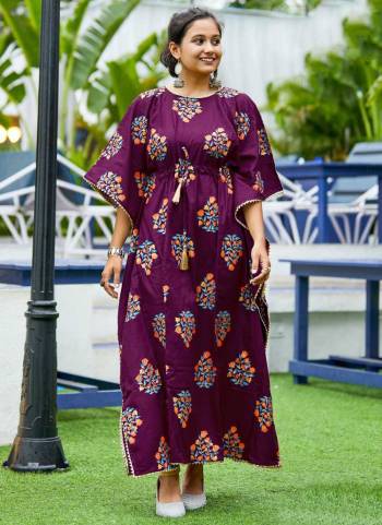 Grab These Kaftan in Fine Colored.Its Fabricated On Rayon Come With Designer Gold Printed Work.Buy Now.