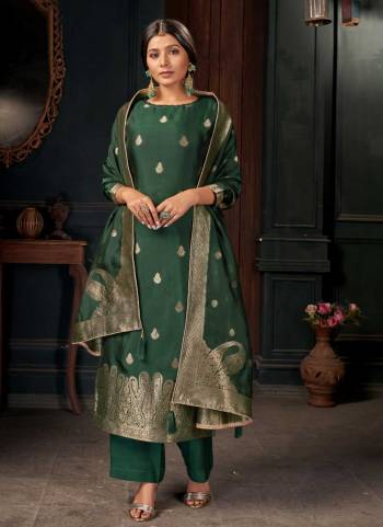 For A Different Look,Grab These Plazzo Suit in All Over Fine Colored Pair With Bottom And Dupatta.These Top And Bottom Are Fabricated On Viscose Silk Pair With Viscose Silk Dupatta.its Beautified With Heavy Wevon Designer Work.