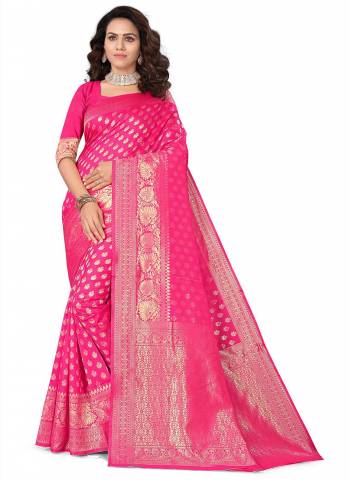 For A Casual Wear,Grab These Saree in Fine Colored Pair With Matching Colored Blouse.These Saree And Blouse Are Fabricated On Silk.Its Beautified With Wevon Designer Work.