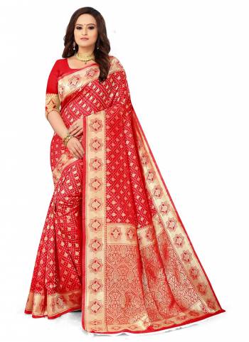 For A Festive Wear,Grab These Saree in Fine Colored Pair With Blouse.These Saree And Blouse Are Fabricated On Banarasi Silk.Its Beautified With Wevon Heavy Designer Work.