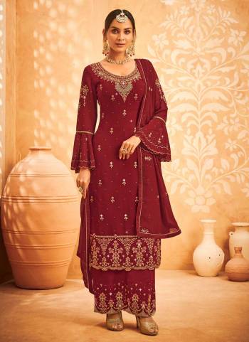 For A Designer Look,Grab These Plazzo Suit in Fine Colored.These Top Is Fabricated On Faux Georgette Pair With Santoon Bottom And Georgette Dupatta.Its Beautified With Heavy Designer Work.