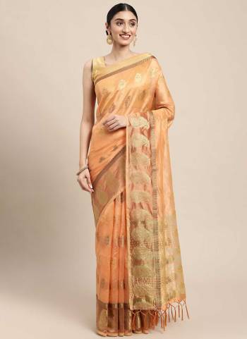 For A Beautiful Look,Grab These Saree in Fine Colored Pair With Blouse.These Saree And Blouse Are Fabricated On Organza.Its Beautified With Heavy Wevon Handloom Designer Work.