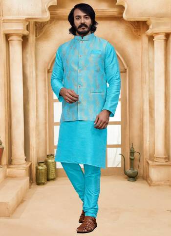 For A Festive Wear,Grab These Readymade Pair in Fine Colored.These Kurta And Bottom Are Fabricated on Art Silk Pair With Silk Jacquard Jacket.Its Beautified With Gold Weaving Designer Work.