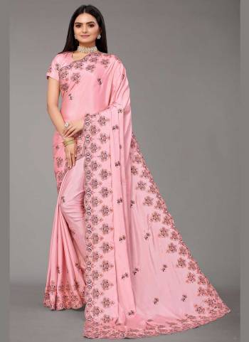 For A Designer Look,Grab These Saree in Fine Colored Pair With Blouse.These Saree And Blouse Are Fabricated On Silk.Its Beautified With Heavy Multy Thread Embroidery Work.