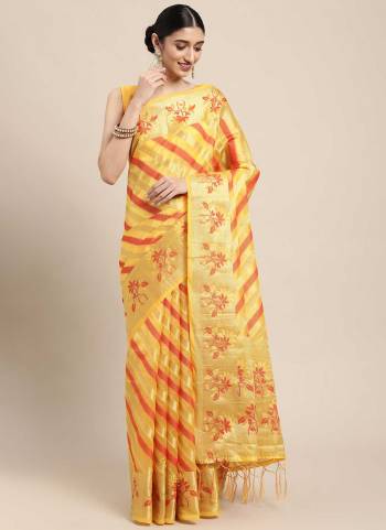 Grab These Beautiful Colored Saree Pair With Blouse.These Saree And Blouse Are Fabricated On Organza.its Beautified With Heavy Wevon Handloon Designer Work. 