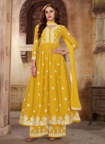 For A Beautiful Look,Grab These Plazzo Suit in Fine Colored Pair With Bottom And Dupatta.These Top And Bottom Are Fabricated On Faux Georgette Pair With Nazmin Dupatta.Its Beautified With Designer Sequance Embroidery Work.