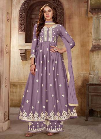 For A Beautiful Look,Grab These Plazzo Suit in Fine Colored Pair With Bottom And Dupatta.These Top And Bottom Are Fabricated On Faux Georgette Pair With Nazmin Dupatta.Its Beautified With Designer Sequance Embroidery Work.