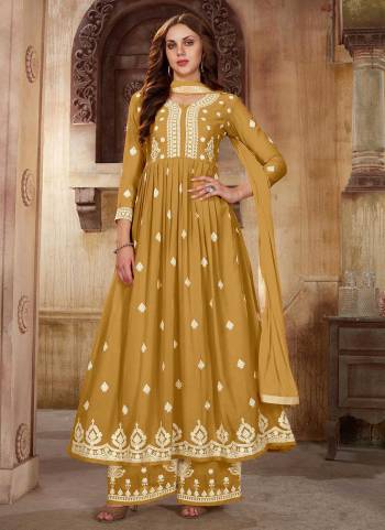 For A Beautiful Look,Grab These Plazzo Suit in Fine Colored Pair With Bottom And Dupatta.These Top And Bottom Are Fabricated On Faux Georgette Pair With Nazmin Dupatta.Its Beautified With Designer Sequance Embroidery Work.