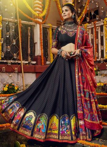 Grab These Traditional Lehenga in Fine Colored Pair With Blouse And Dupatta.These Lehenga Is Fabricated On Muslin Cotton Pair With Muslin Cotton Blouse And Cotton Dupatta.Its Beautified With Digital Printed,Designer Embroidery Work.