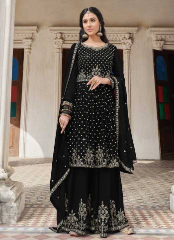 Grab These Suit in All Over Fine Colored Pair With Bottom And Dupatta.These Top And Bottom Are Fabricated On Faux Georgette Pair With Faux Georgette Dupatta.Its Beautified With Heavy Designer Embroidery Work.