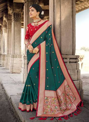 For A Designer Look,Grab These Saree in All Over Fine Colored Pair With Blouse.These Saree Is Fabricated On Banarasi Silk Pair With Raw Silk Blouse.Its Beautified With Heavy Woven Designer And Khatli Work.