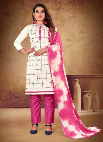 For A Casual Wear,Grab These Suit in Fine Colored.These Top is Fabricated On Khadi Cotton Pair With Cotton Bottom And Nazmin Dupatta.Its Beautified With Designer Printed,Shaburi Printed Work.