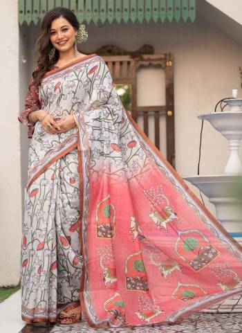 Grab These Festive Wear Saree in Fine Colored.These Saree And Blouse Are Fabricated On Mul Linen.Its Beautified With Wevon Jari Border,Pichwai Printed Designer Work.