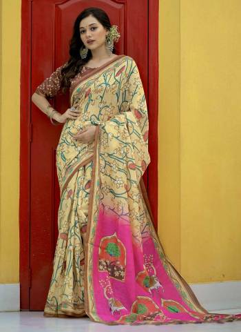 Grab These Festive Wear Saree in Fine Colored.These Saree And Blouse Are Fabricated On Mul Linen.Its Beautified With Wevon Jari Border,Pichwai Printed Designer Work.