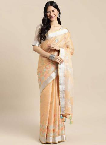 For A Casual Wear,Grab These Saree in Fine Colored Pair With Blouse.These Saree And Blouse Are Fabricated On Linen.its Beautified With Wevon Pallu Border,Resham Embroidery Work.