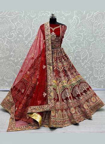 For A Designer Look,Grab These Heavy Designer Lehenga in Fine Colored Pair With Blouse And Dupatta.These Blouse And Lehenga Are Fabricated On Silk Pair With Organza Dupatta.Its Beautified With Heav Designer Work.