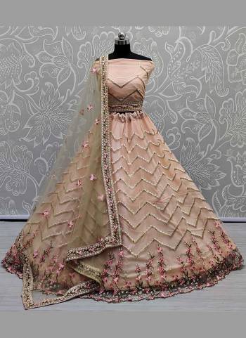 Grab These Designer Lehenga Choli in Fine Colored Pair With Blouse And Dupatta.These Lehenga And Blouse Are Fabricated On Net Pair With Soft Net Dupatta.Its Beautified With Heavy Multy Thread,Jari Embroidery,Diamond Work.