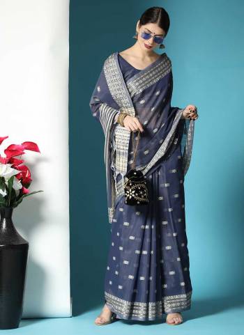 Grab These Saree in Fine Colored Pair With Blouse.These Saree And Blouse Are Fabricated On Chanderi Silk.its Beautified With Chikankari Weaving Designer Work.