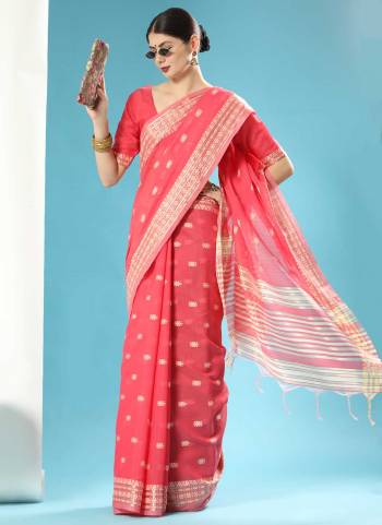 Grab These Saree in Fine Colored Pair With Blouse.These Saree And Blouse Are Fabricated On Chanderi Silk.its Beautified With Chikankari Weaving Designer Work.