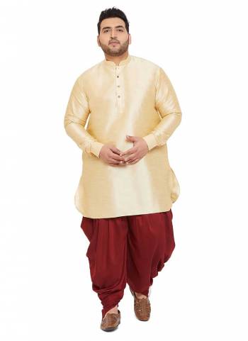 For A Festive Wear,Grab These Readymade Pair in Fine Colored.These Kurta And Paijama Are Fabricaed On Banglori Silk.Its Beautified With Solid Work.