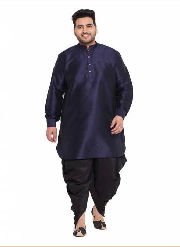 For A Festive Wear,Grab These Readymade Pair in Fine Colored.These Kurta And Paijama Are Fabricaed On Banglori Silk.Its Beautified With Solid Work.