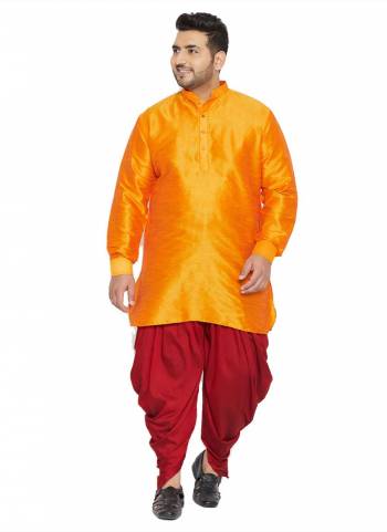 For A Festive Wear,Grab These Readymade Pair in Fine Colored.These Kurta And Paijama Are Fabricaed On Banglori Silk.Its Beautified With Solid Work.