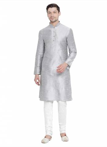 For A Festive Wear,Grab These Readymade Pair in Fine Colored.These Kurta And Paijama Are Fabricaed On Banglori Silk.Its Beautified With Solid Work.