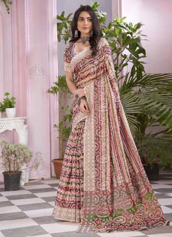 Grab These Saree in Fine Colored Pair With Blouse.These Lehenga And Blouse Are Fabricated On Georgette Brasso.Its Beautified With Hand Carved Burnouts Brasso,Printed Work.