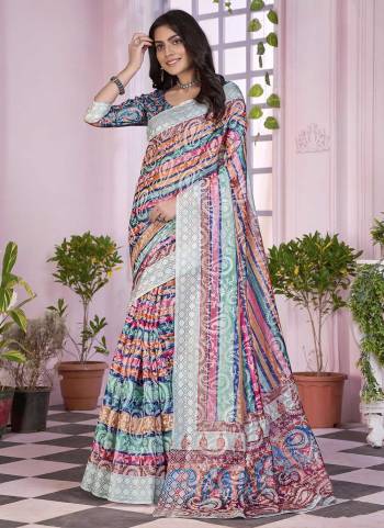 Grab These Saree in Fine Colored Pair With Blouse.These Lehenga And Blouse Are Fabricated On Georgette Brasso.Its Beautified With Hand Carved Burnouts Brasso,Printed Work.