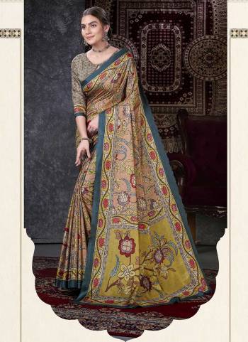 Grab These Saree in Fine Colored Pair With Blouse.These Saree And Blouse Are Fabricated On Tussar Soft Silk.Its Beautified With Fancy Designer Printed Work.