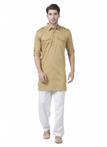 Grab These Traditional Wear Kurta And Paijama.These Kurta And Bottom Are Fabricated On Cotton.Its Beautified With Solid Work.Its Available in All Regular Size.