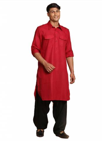 Grab These Traditional Wear Kurta And Paijama.These Kurta And Bottom Are Fabricated On Cotton.Its Beautified With Solid Work.Its Available in All Regular Size.