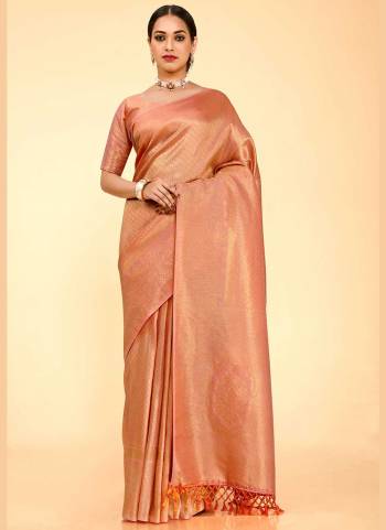 Grab These Saree in Fine Colored Pair With Blouse.These Saree And Blouse Are Fabricated On Kanjivaram Silk.Its Beautified With Heavy Wevon Designer Work .