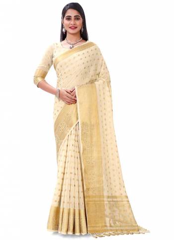 Grab These Saree in Fine Colored Pair With Blouse.These Saree and Blouse Are Fabricated On Georgette Silk.Its Beautified With Heavy Wevon Designer Work .