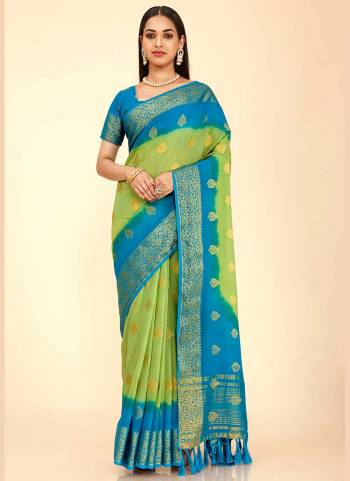 Grab These Saree in Fine Colored Pair With Blouse.These Saree And Blouse Are Fabricated On Georgette Silk.Its Beautified With Heavy Wevon Jari Designer Work .