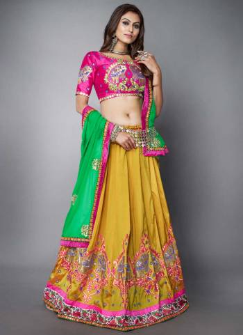 Attrective Navtatri Special Lahenga Choli In Fine Color.These Lahenga Choli Are Taffeta Silk  Base Fabric With Resham,Foil Mirror Embroidery Work