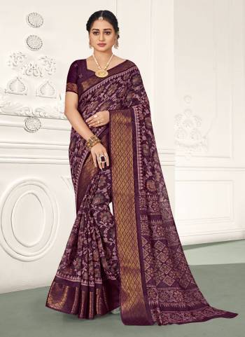 Grab These Saree in Fine Colored Pair With Blouse.These Saree and Blouse Are Fabricated On Cotton.Its Beautified With Heavy Designer Printed Work .