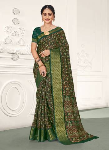 Grab These Saree in Fine Colored Pair With Blouse.These Saree and Blouse Are Fabricated On Cotton.Its Beautified With Heavy Designer Printed Work .