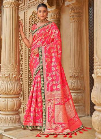 Grab These Beautiful Colored Saree Pair With Blosue.These Saree And Blouse Are Fabricated On Banarasi Silk.Its Beautified With Weaving Designer,Embroidery Border Work.