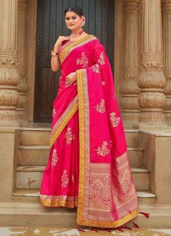 Grab These Beautiful Colored Saree Pair With Blosue.These Saree And Blouse Are Fabricated On Banarasi Silk.Its Beautified With Weaving Designer,Embroidery Border Work.