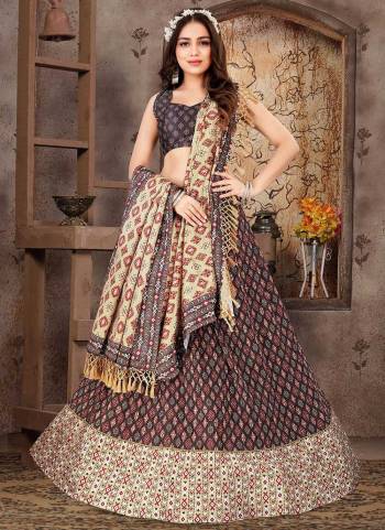 Grab These Lehenga Choli in Fine Colored Pair With Blouse And Dupatta.These Blouse And Lehenga Are Fabricated On Dull Satin Pair With Satin Silk Dupatta.Its Beautified With Designer Barik Printed Work.