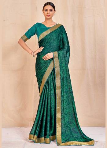 Grab These Fine Colored Saree Pair With Blouse.These Saree is Fabricated On Chiffon Pair With Banglori Silk Blouse.Its Beautified With Designer Printed Work.